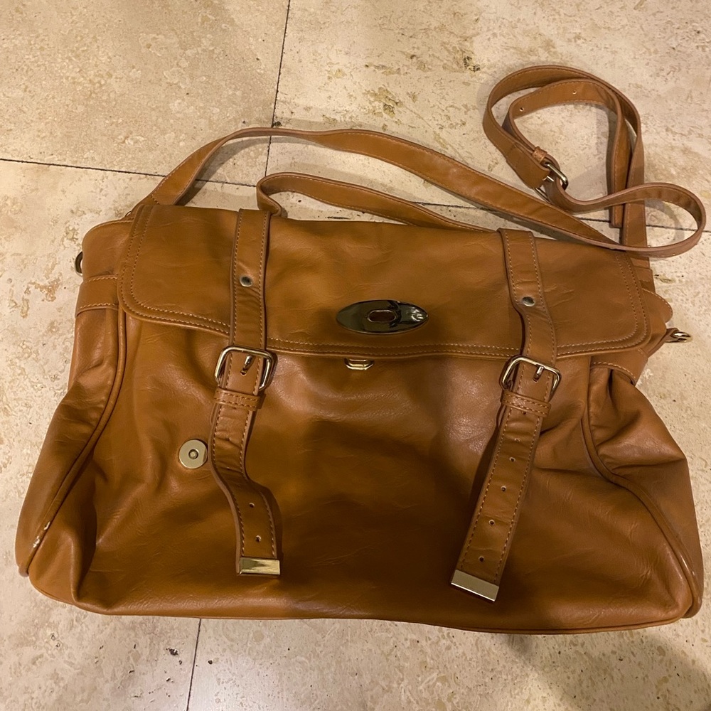 NWOT Forever 21 Messenger Bag